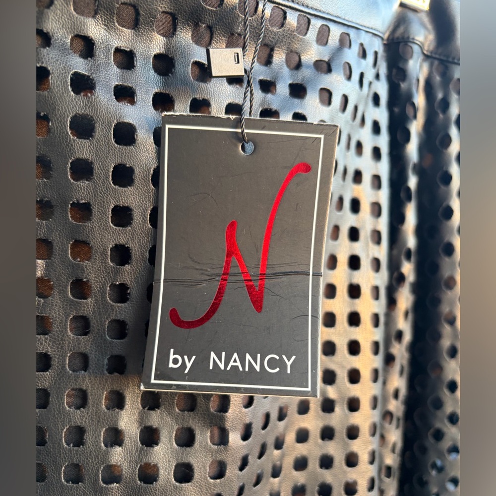 🆕 By Nancy New York Black Faux Leather Perforated Midi Skirt XXL Elastic Waist - Picture 15 of 17